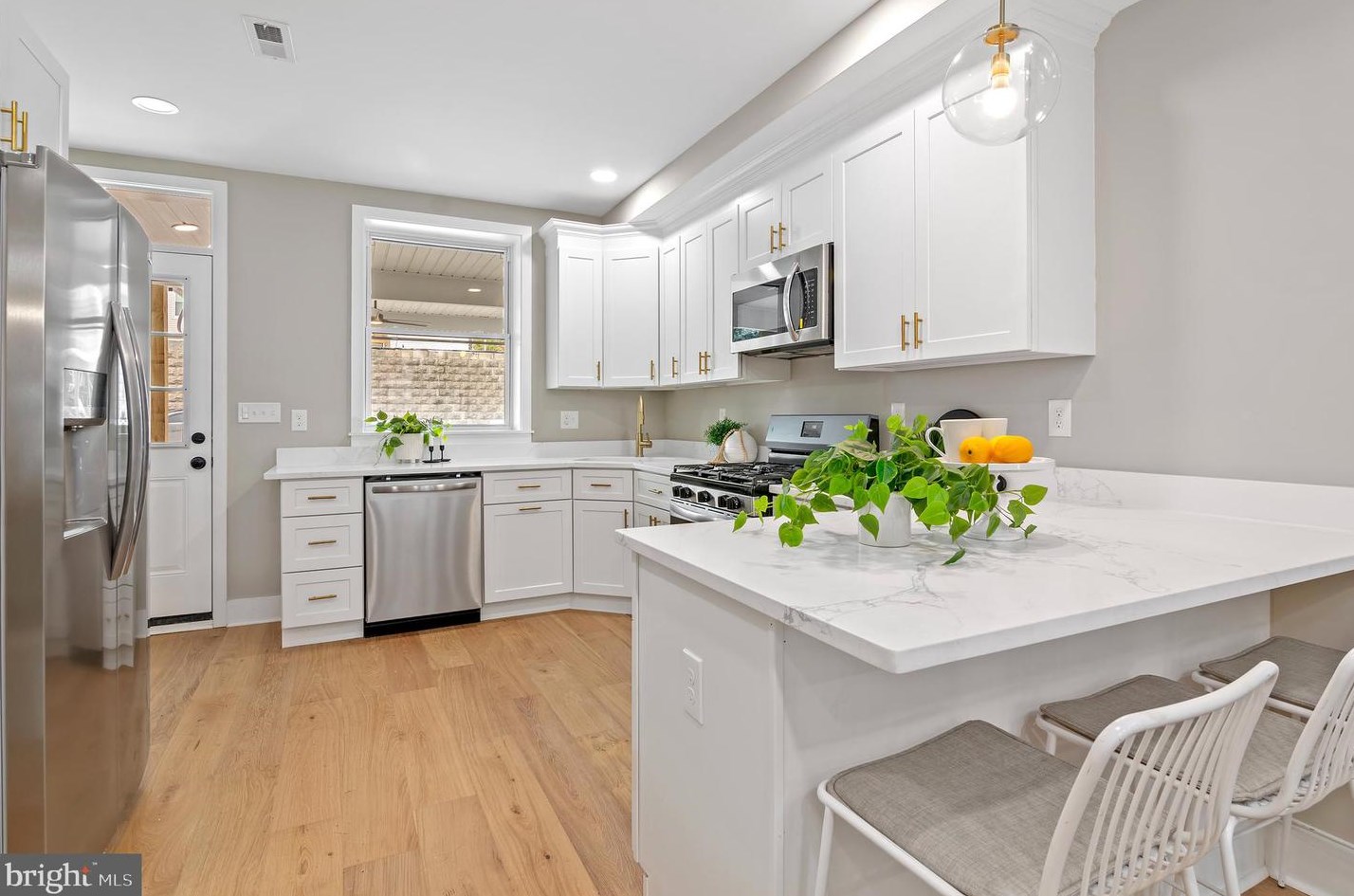 702 Eaton St, Baltimore MD  21224-4315 exterior