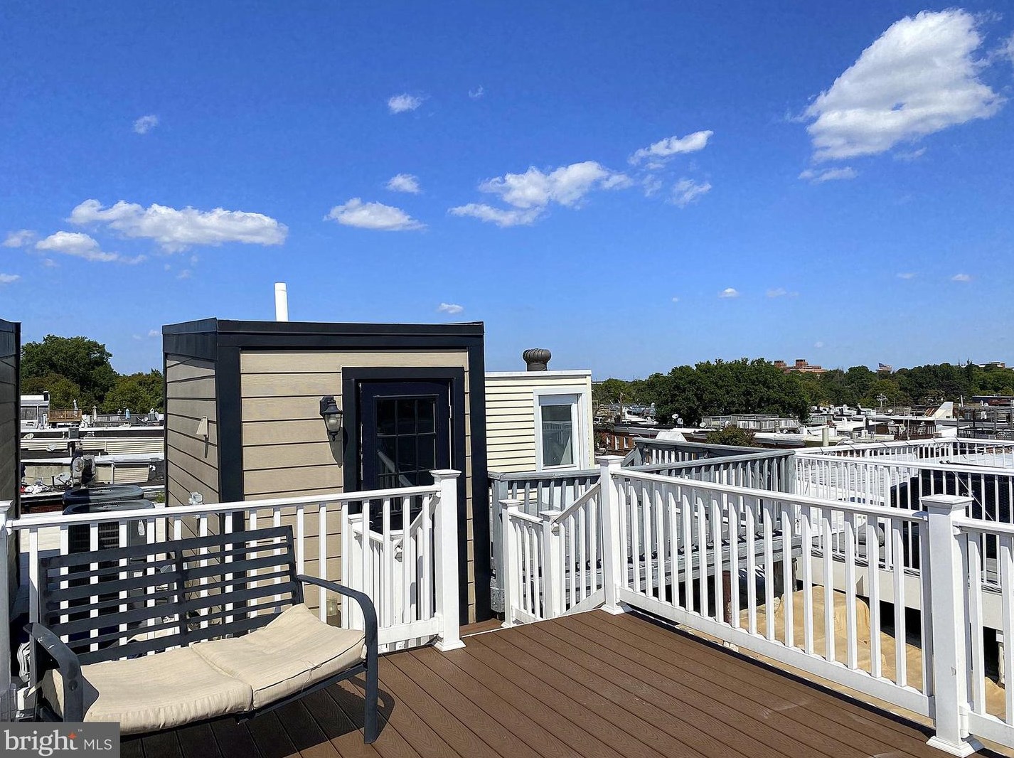 2527 Fleet St, Baltimore MD  21224-3707 exterior