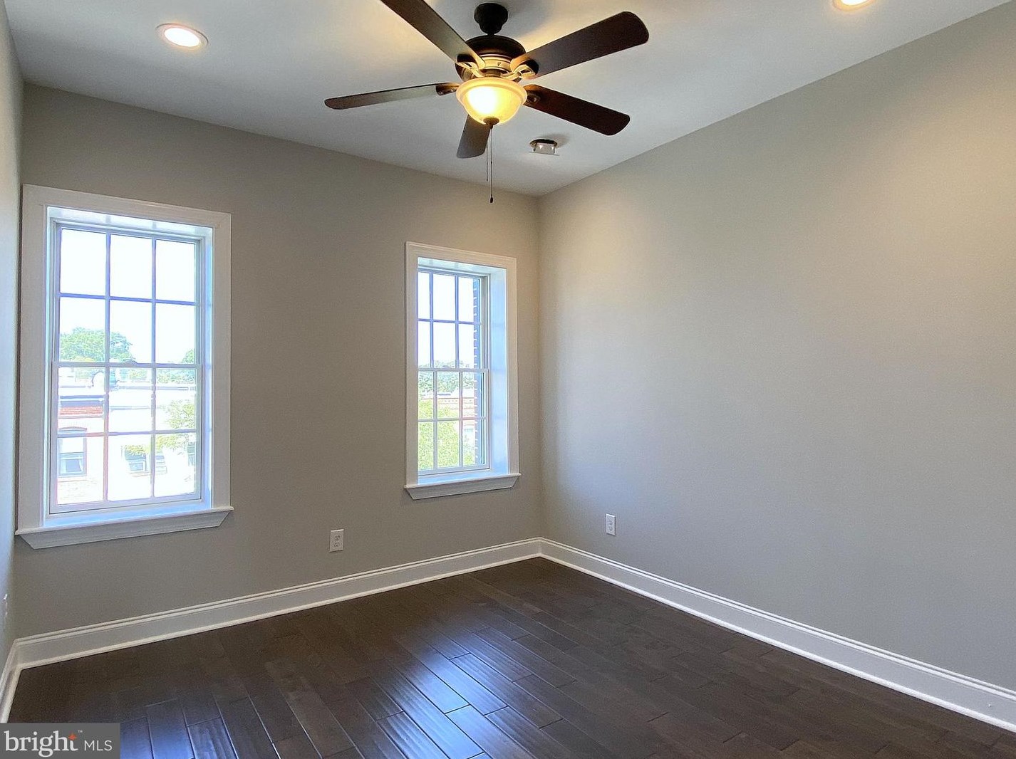 2527 Fleet St, Baltimore MD  21224-3707 exterior