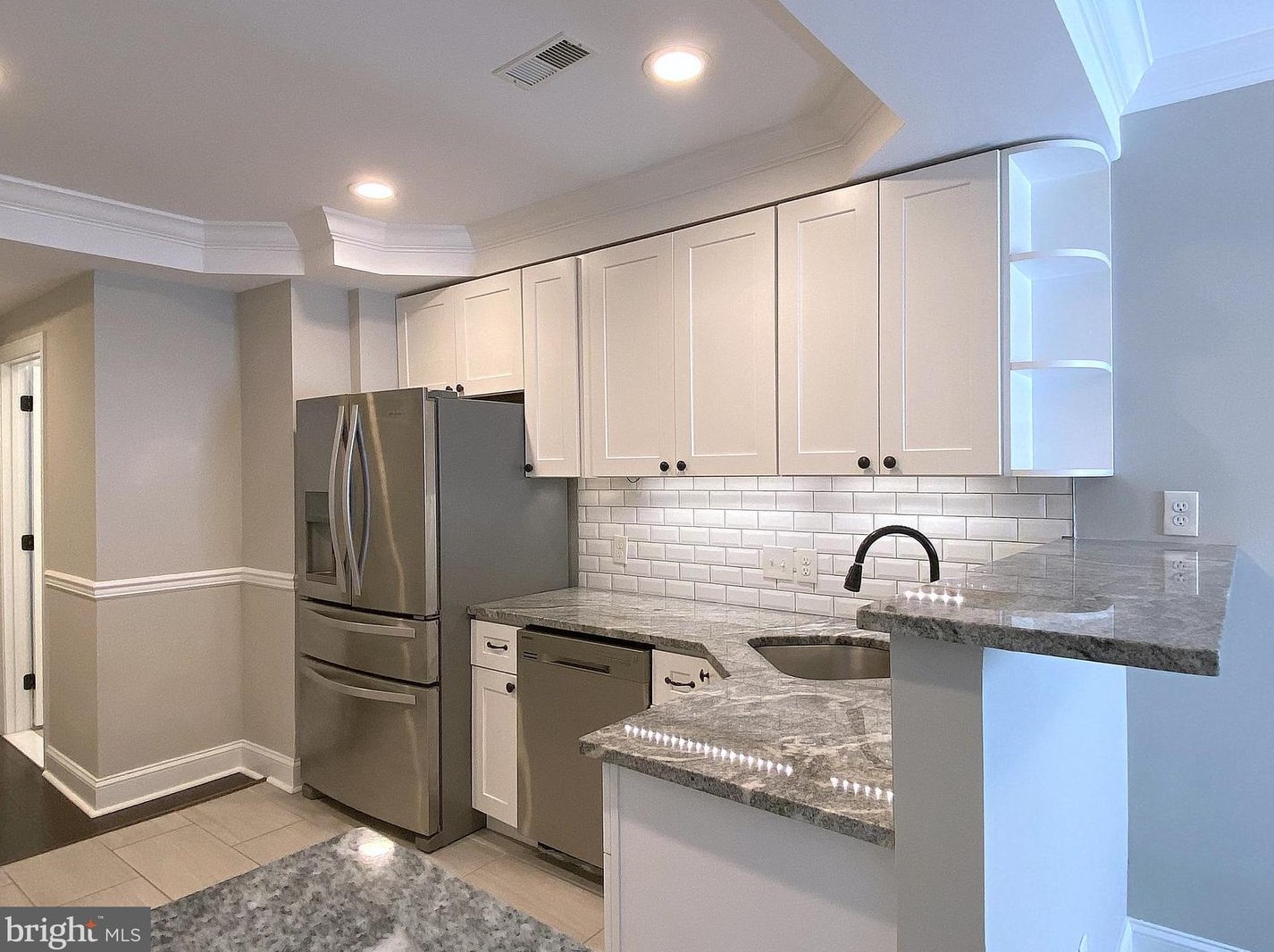 2527 Fleet St, Baltimore MD  21224-3707 exterior