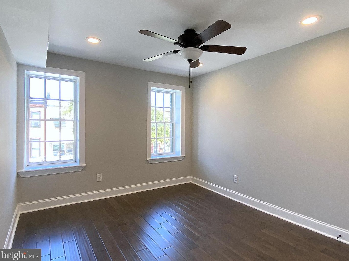 2527 Fleet St, Baltimore MD  21224-3707 exterior