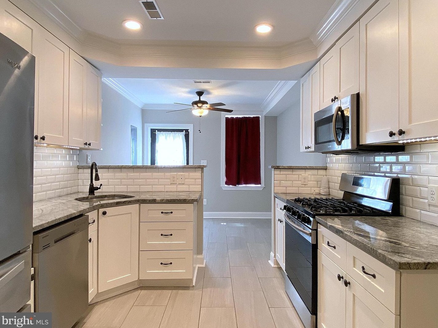 2527 Fleet St, Baltimore MD  21224-3707 exterior