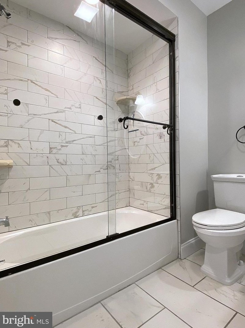 2527 Fleet St, Baltimore MD  21224-3707 exterior