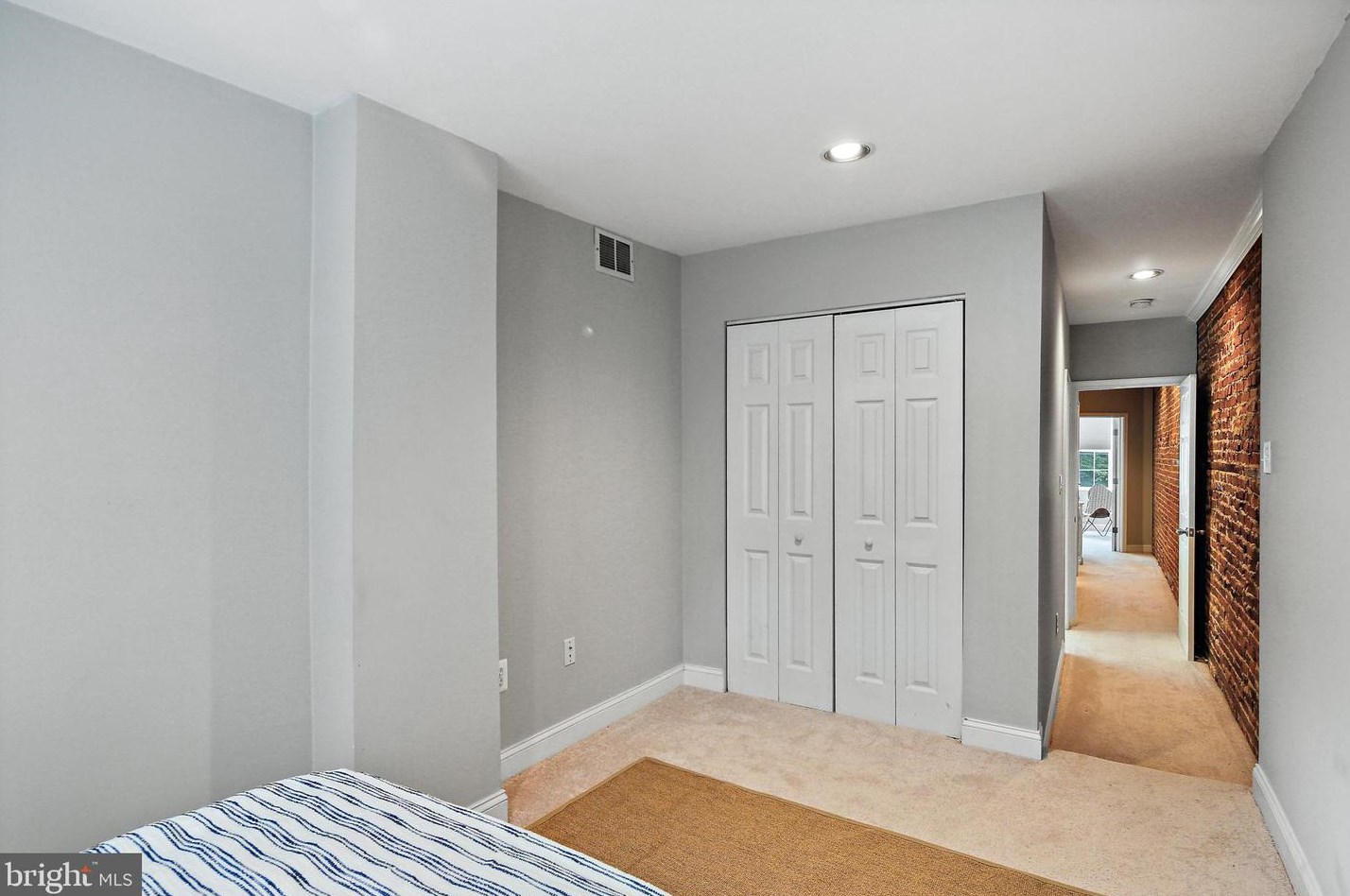 1413 Light St, Baltimore MD 21230-3935 exterior