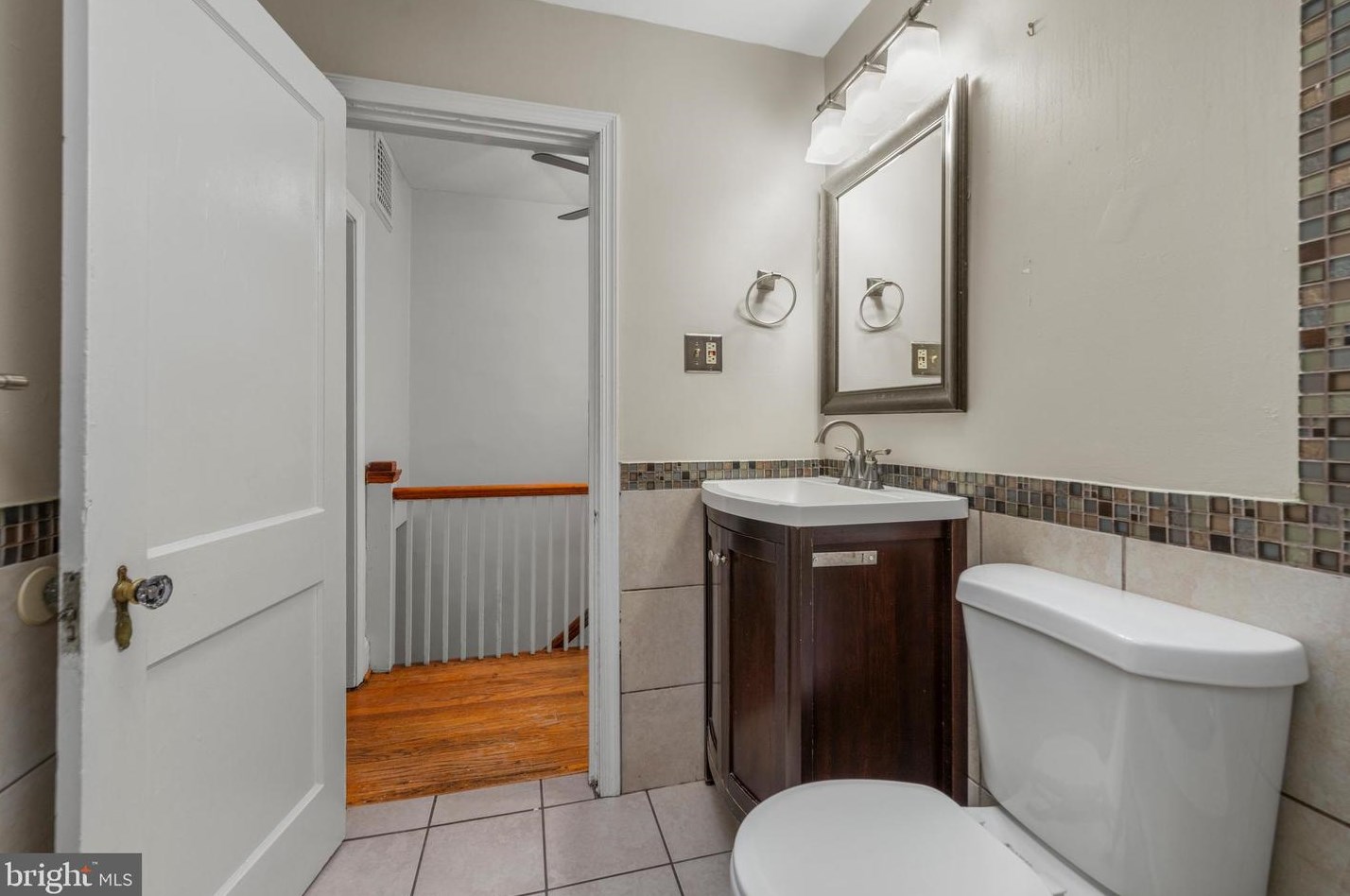 3714 Elkader Rd, Baltimore MD  21218-2004 exterior