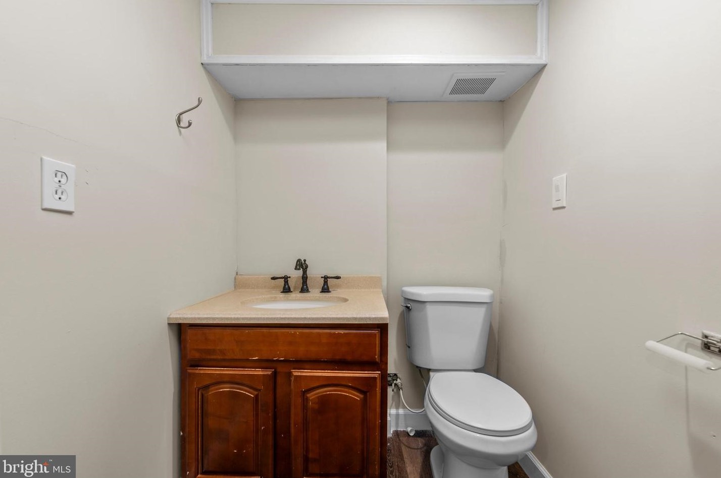 3714 Elkader Rd, Baltimore MD  21218-2004 exterior