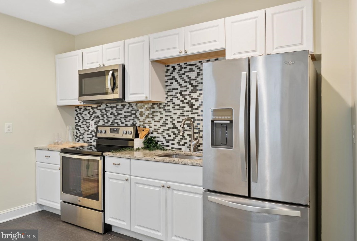 420 Eaton St, Baltimore MD  21224-2603 exterior