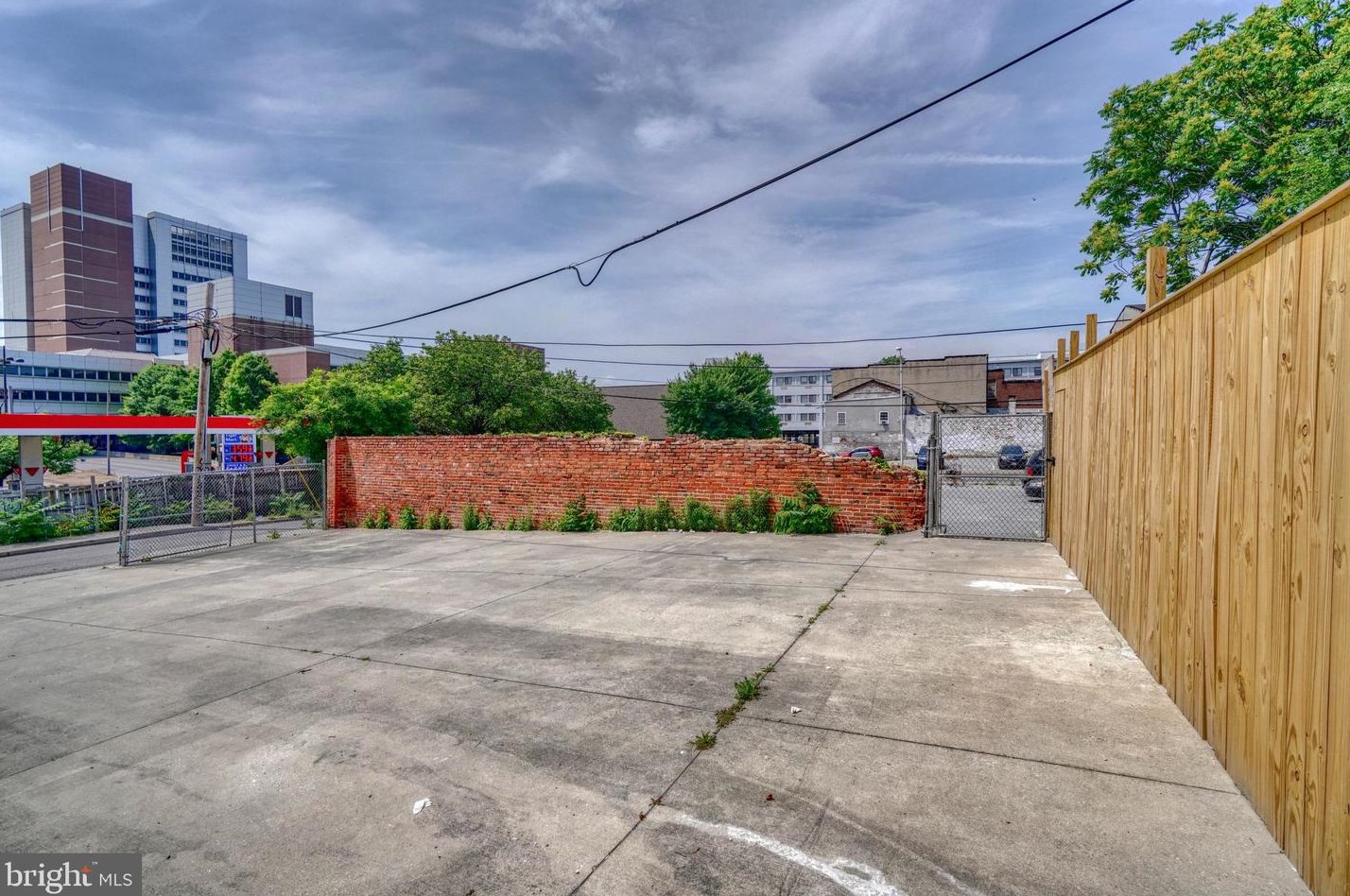 316 Paca St, Baltimore MD 21201-1814 exterior