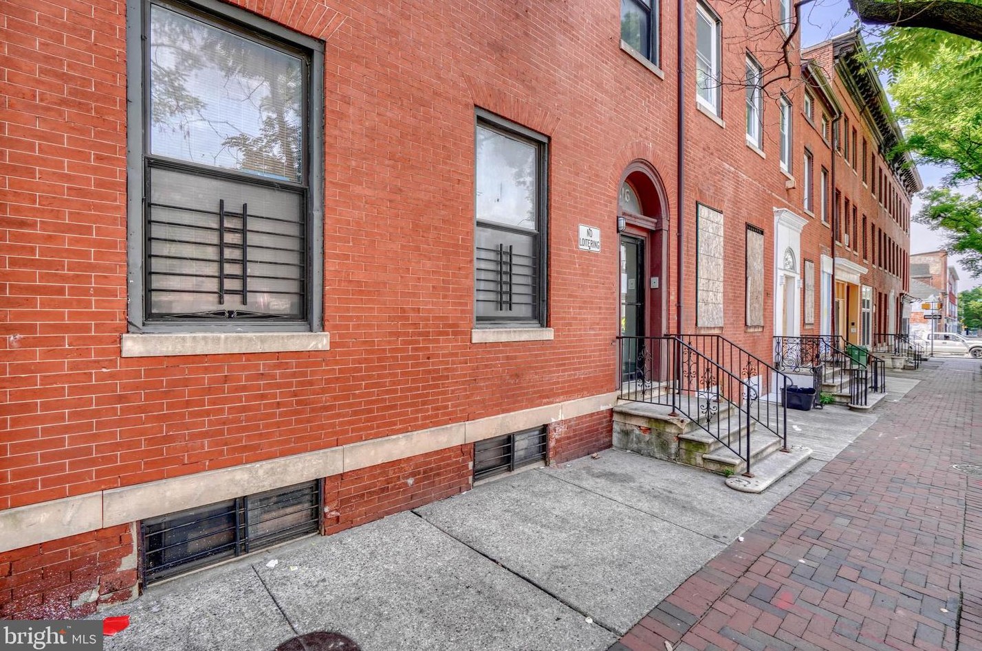 316 Paca St, Baltimore MD 21201-1814 exterior