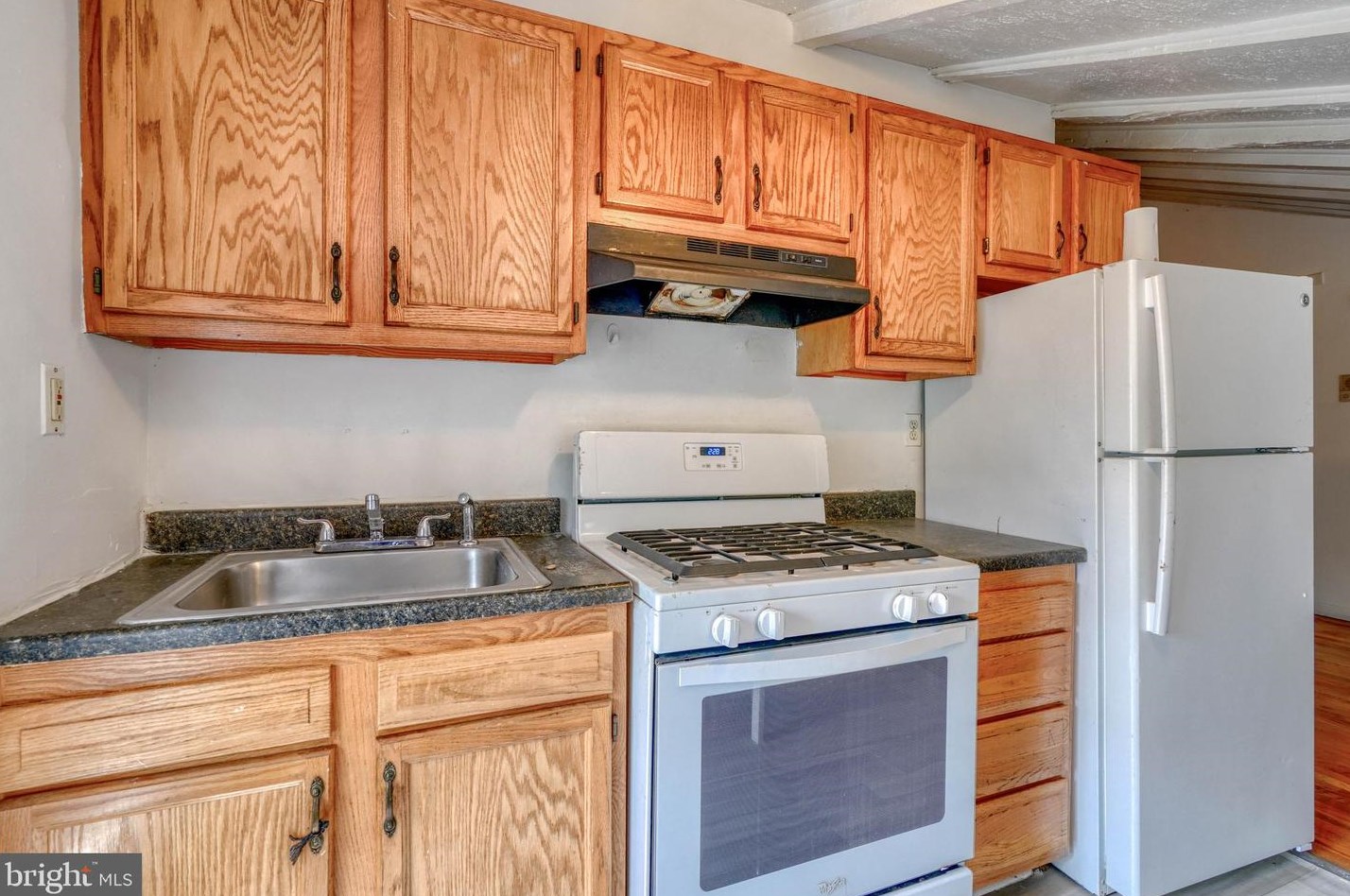 316 Paca St, Baltimore MD 21201-1814 exterior