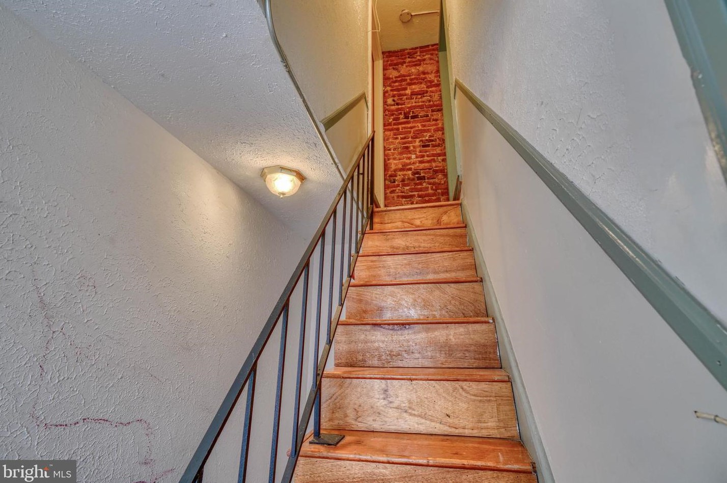 316 Paca St, Baltimore MD 21201-1814 exterior