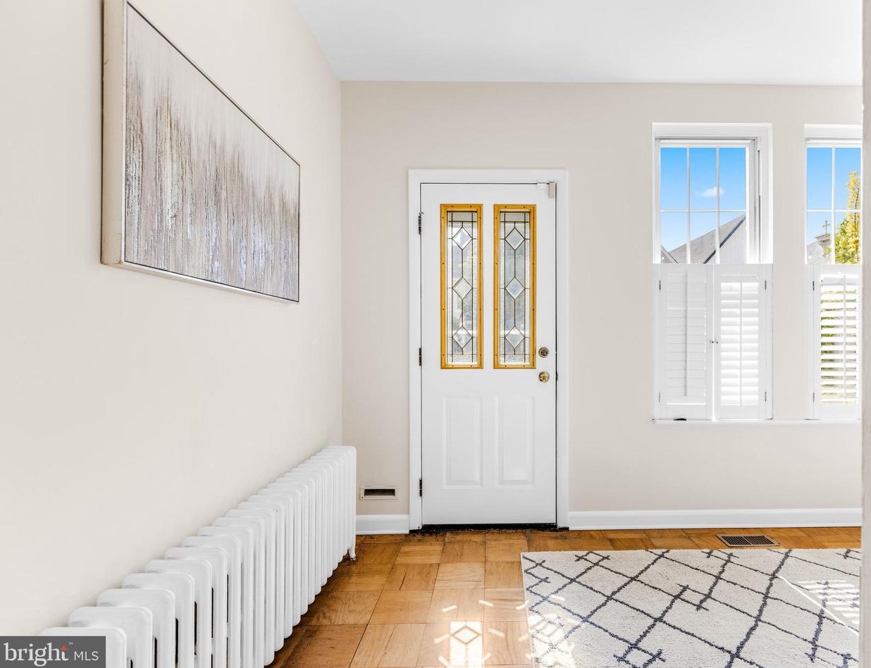 1000 Union Ave, Baltimore MD  21211-1820 exterior