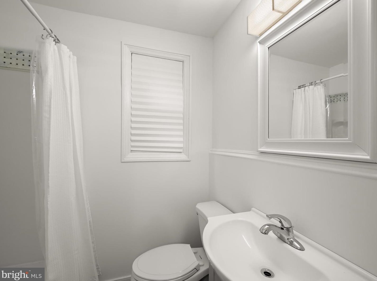 3707 Rogers Ave, Baltimore MD  21215-4212 exterior