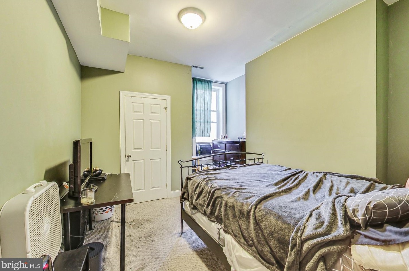 212 22 St, Baltimore MD 21218-5832 exterior