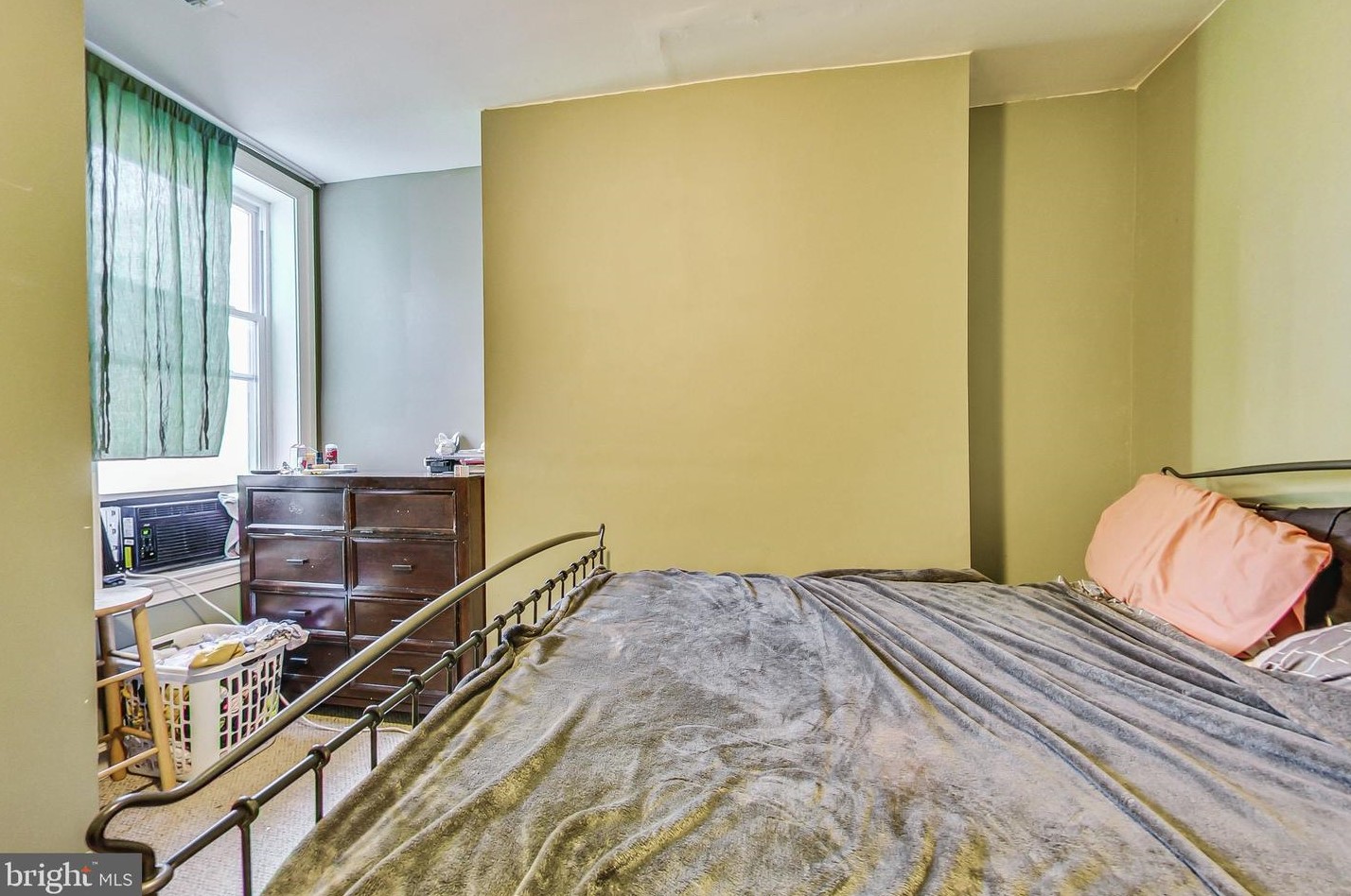 212 22 St, Baltimore MD 21218-5832 exterior