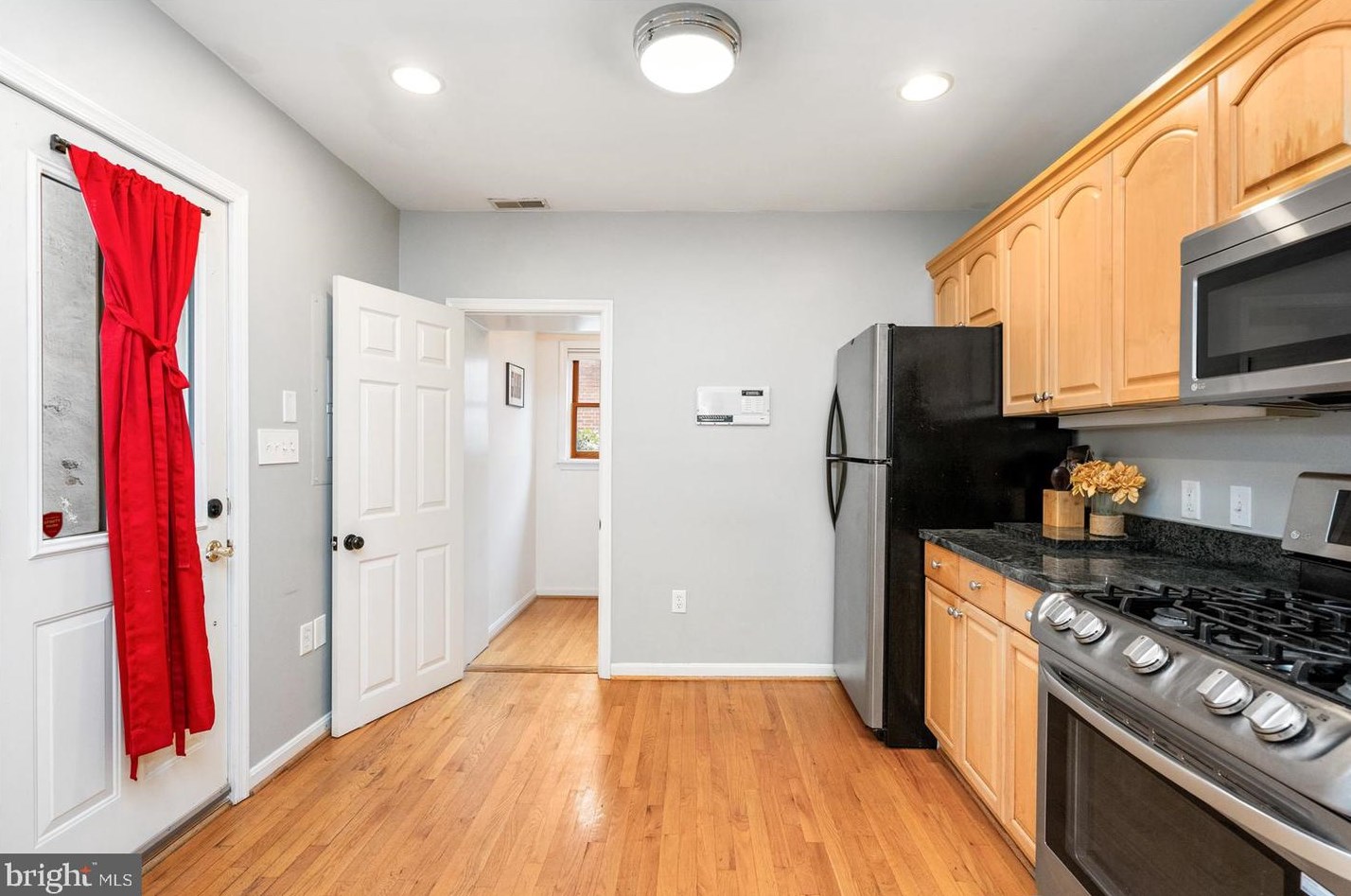 414 Wolfe St, Baltimore MD  21213-2421 exterior