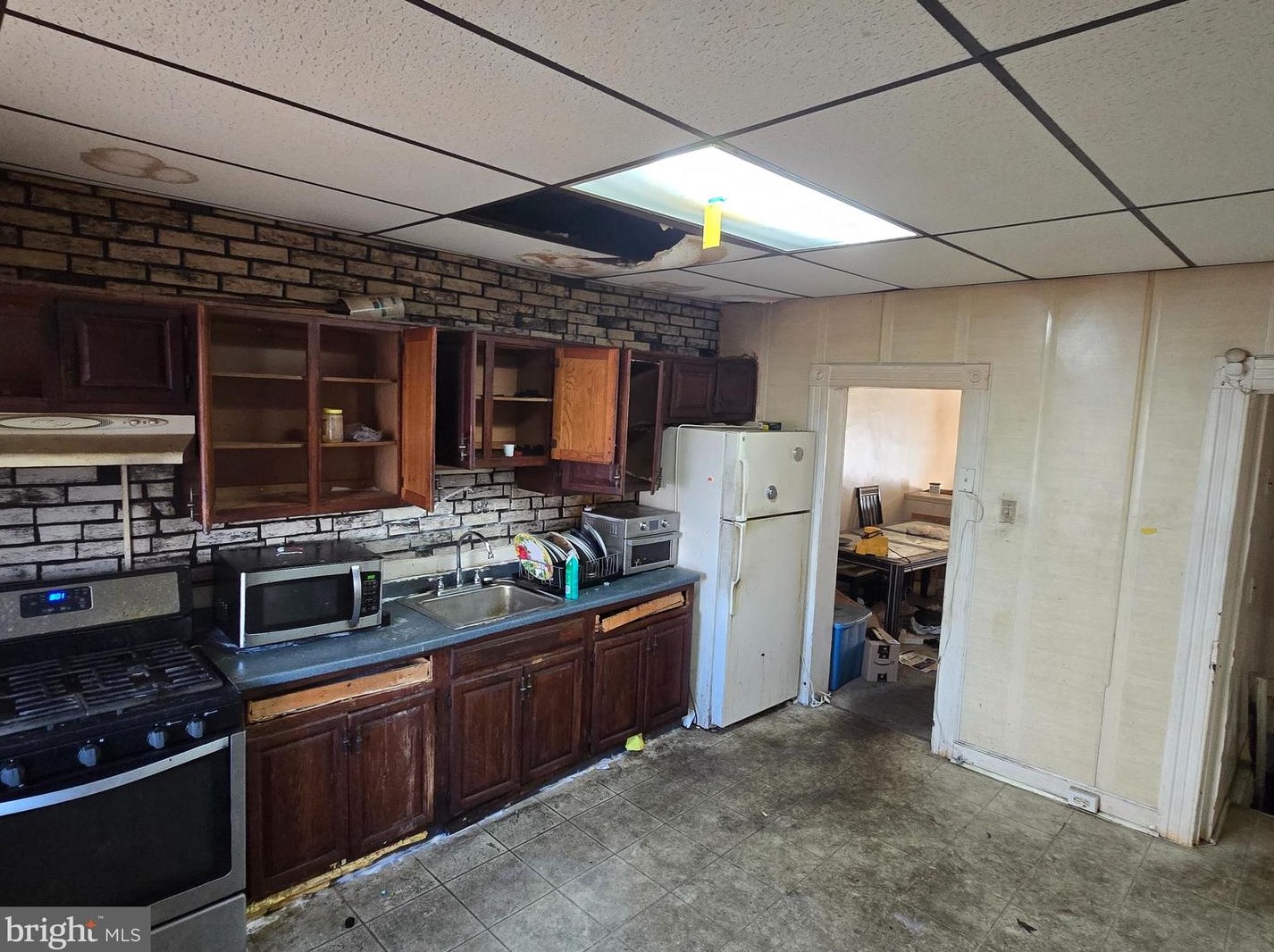 807 Luzerne Ave, Baltimore MD 21205-1612 exterior