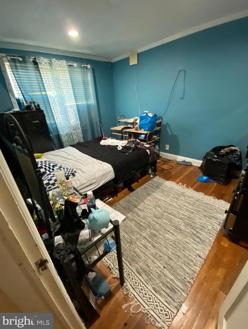 450 Random Rd, Baltimore MD 21229-3930 exterior