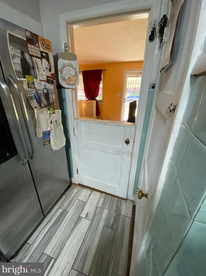 450 Random Rd, Baltimore MD 21229-3930 exterior