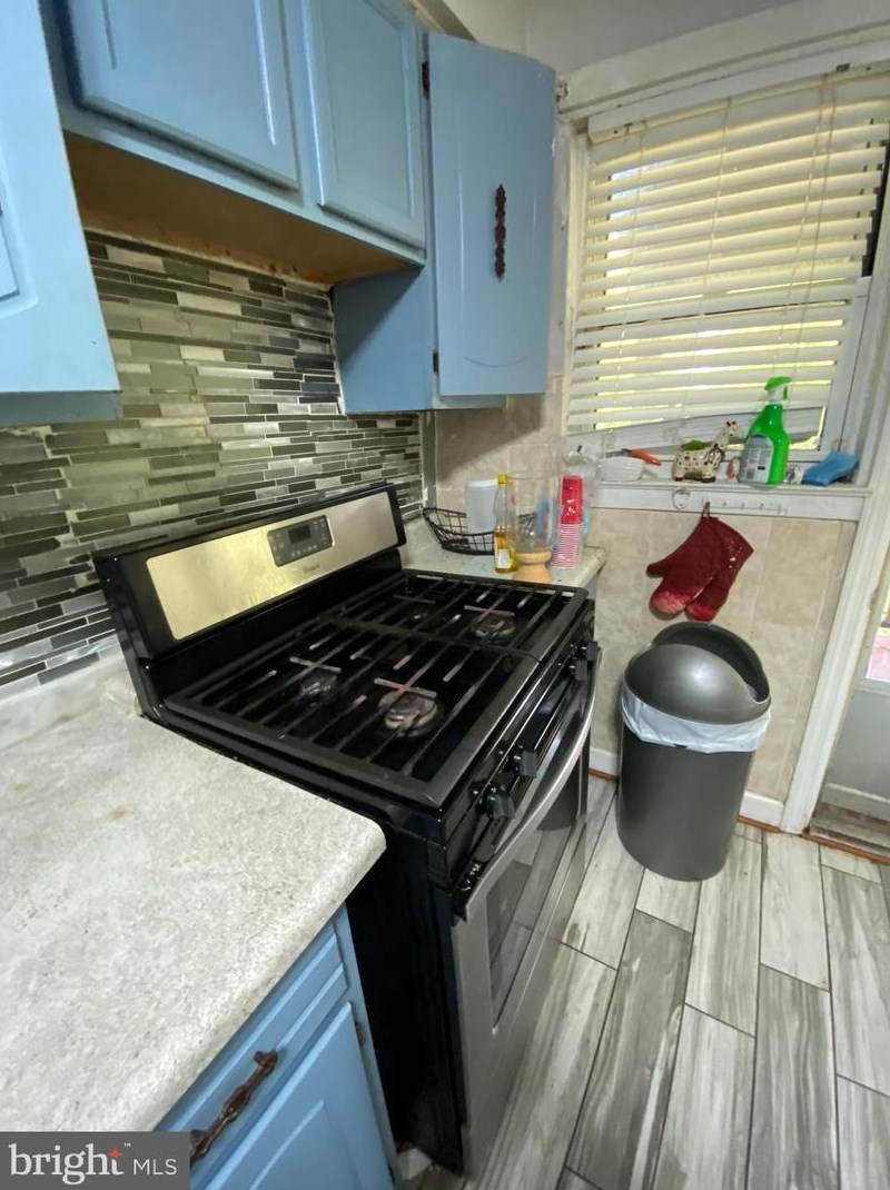 450 Random Rd, Baltimore MD 21229-3930 exterior