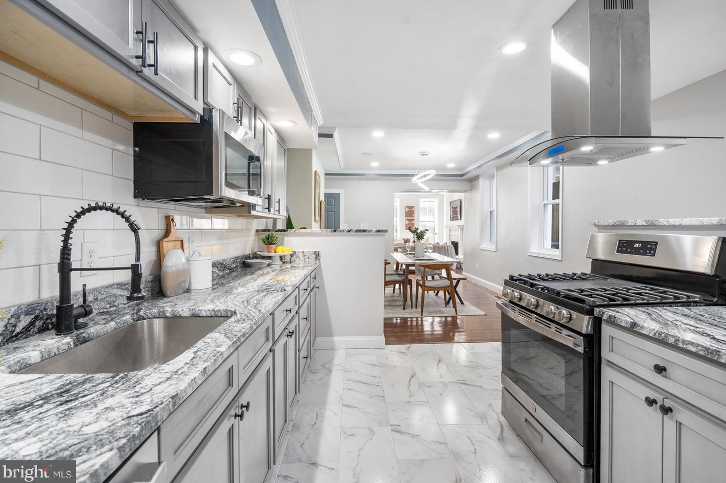 1706 Lombard St, Baltimore MD 21223-1010 exterior