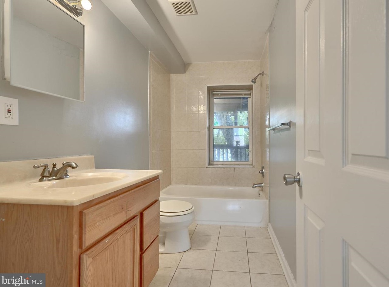 227 Fulton Ave, Baltimore MD  21223-1661 exterior