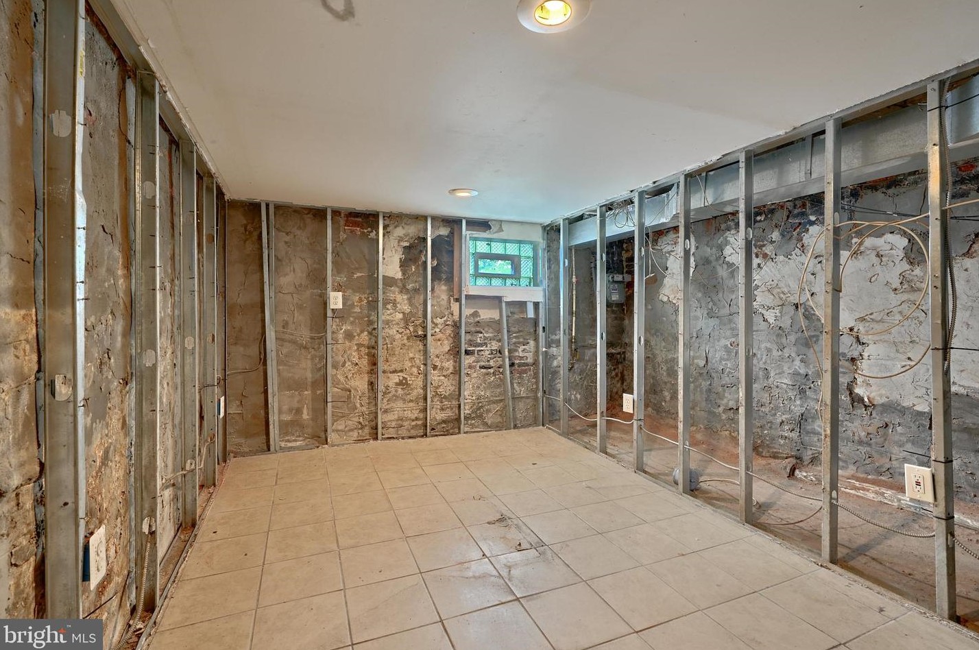 227 Fulton Ave, Baltimore MD  21223-1661 exterior