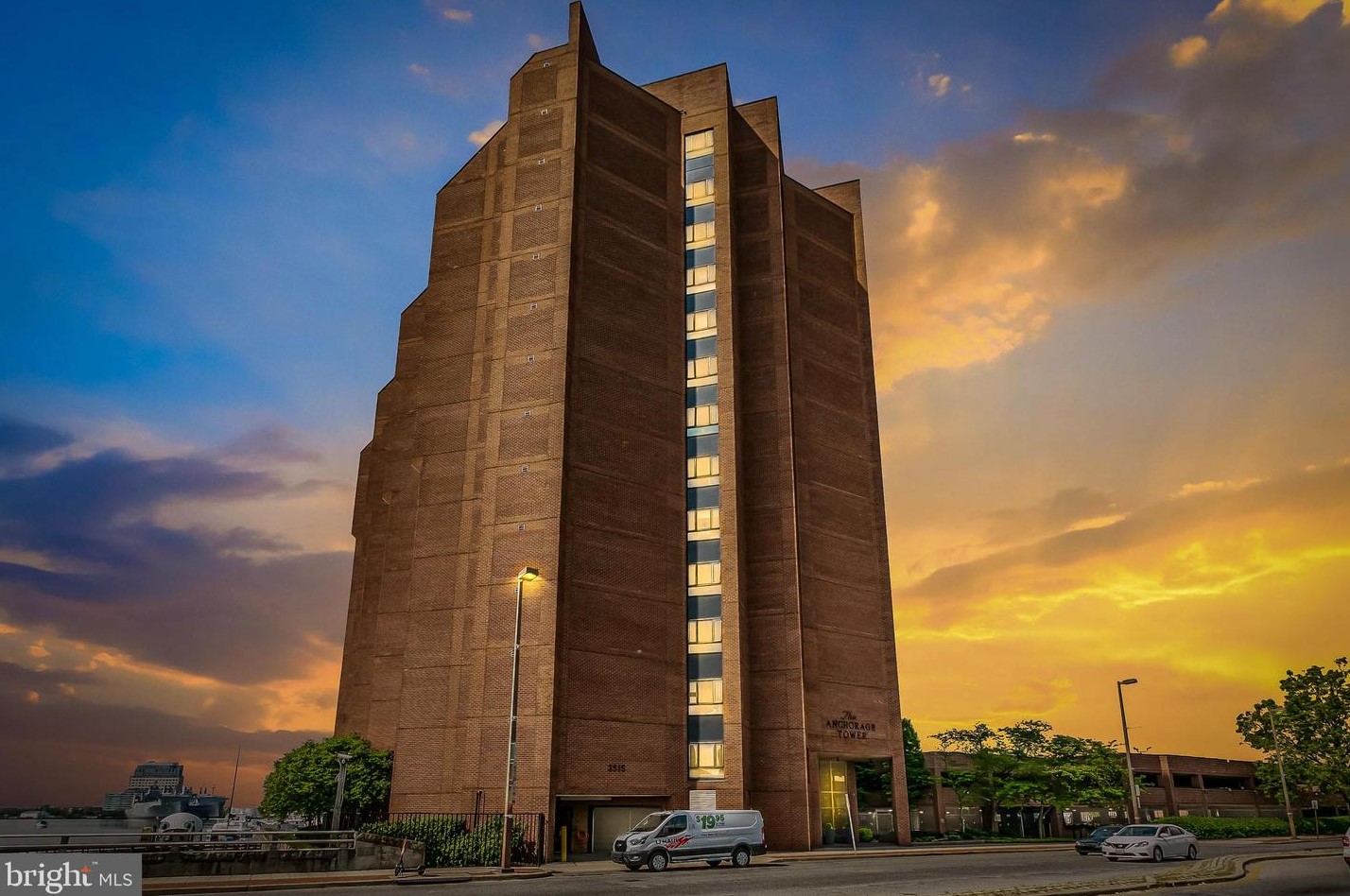 2515 Boston St, Baltimore MD  21224-4739 exterior