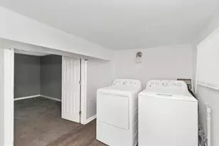 443 Robinson Street N, Baltimore, MD 21224 - Photo 39