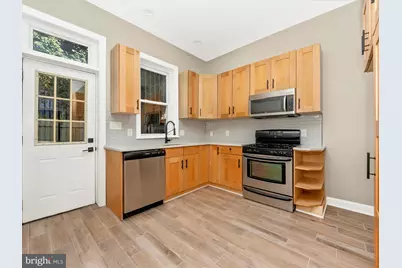 310 E 25th Street, Baltimore, MD 21218 - Photo 17