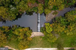 2423 Pickwick Rd, Baltimore, MD 21207 - Photo 23