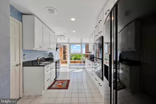 3801 Canterbury Rd, Baltimore, MD 21218 - Photo 11