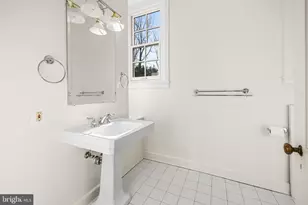 20 Blythewood Rd, Baltimore, MD 21210 - Photo 59