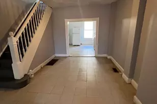 211 S Hilton St, Baltimore, MD 21229 - Photo 3