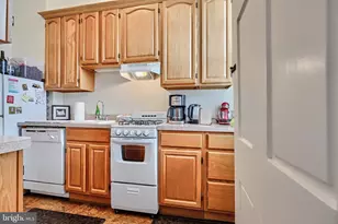 1404 Park Ave, Baltimore, MD 21217 - Photo 9