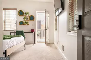 1002 N Eden St, Baltimore, MD 21205 - Photo 17