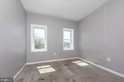 2110 E Hoffman Street, Baltimore, MD 21213 - Photo 15