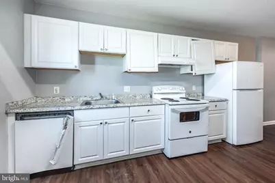 2110 E Hoffman Street, Baltimore, MD 21213 - Photo 5