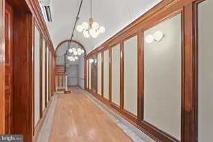 812 Park Ave, Baltimore, MD 21201 - Photo 5