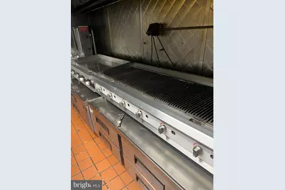 1101 W 36th Street, Baltimore, MD 21211 - Photo 9