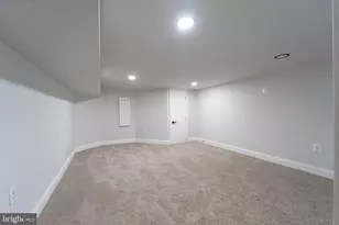 304 S Augusta Ave, Baltimore, MD 21229 - Photo 25