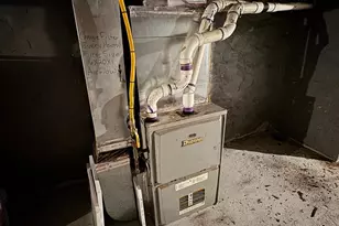 1025 N Carrollton Ave, Baltimore, MD 21217 - Photo 17