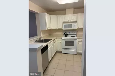 23 Pierside Drive #324, Baltimore, MD 21230 - Photo 13