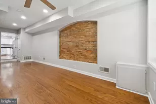 303 S Washington Street S, Baltimore, MD 21231 - Photo 15