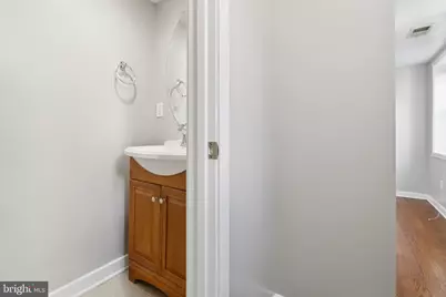 303 S Washington Street S, Baltimore, MD 21231 - Photo 9