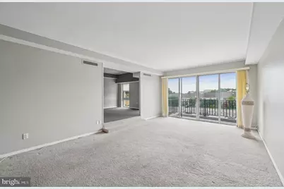 3601 Clarks Lane #424, Baltimore, MD 21215 - Photo 5