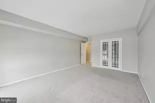 3601 Clarks Ln, Baltimore, MD 21215 - Photo 27