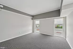 3601 Clarks Ln, Baltimore, MD 21215 - Photo 17