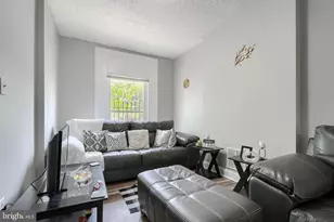 826 N Kenwood Ave, Baltimore, MD 21205 - Photo 9