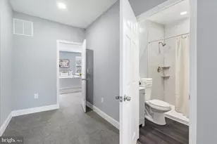 2634 Harford Rd, Baltimore, MD 21218 - Photo 15